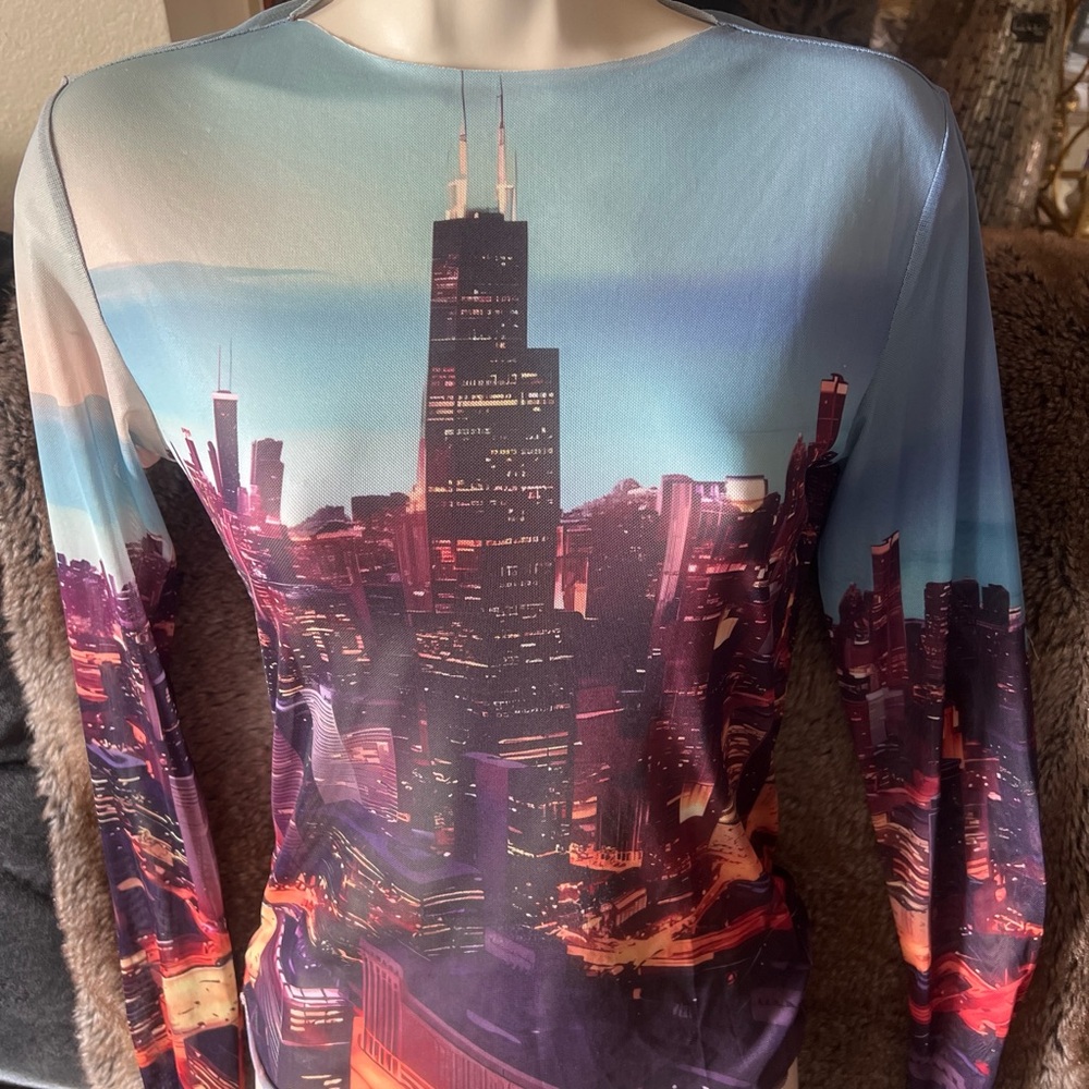 ✨AKIRA Skyline Print Long Sleeve Mesh top✨
